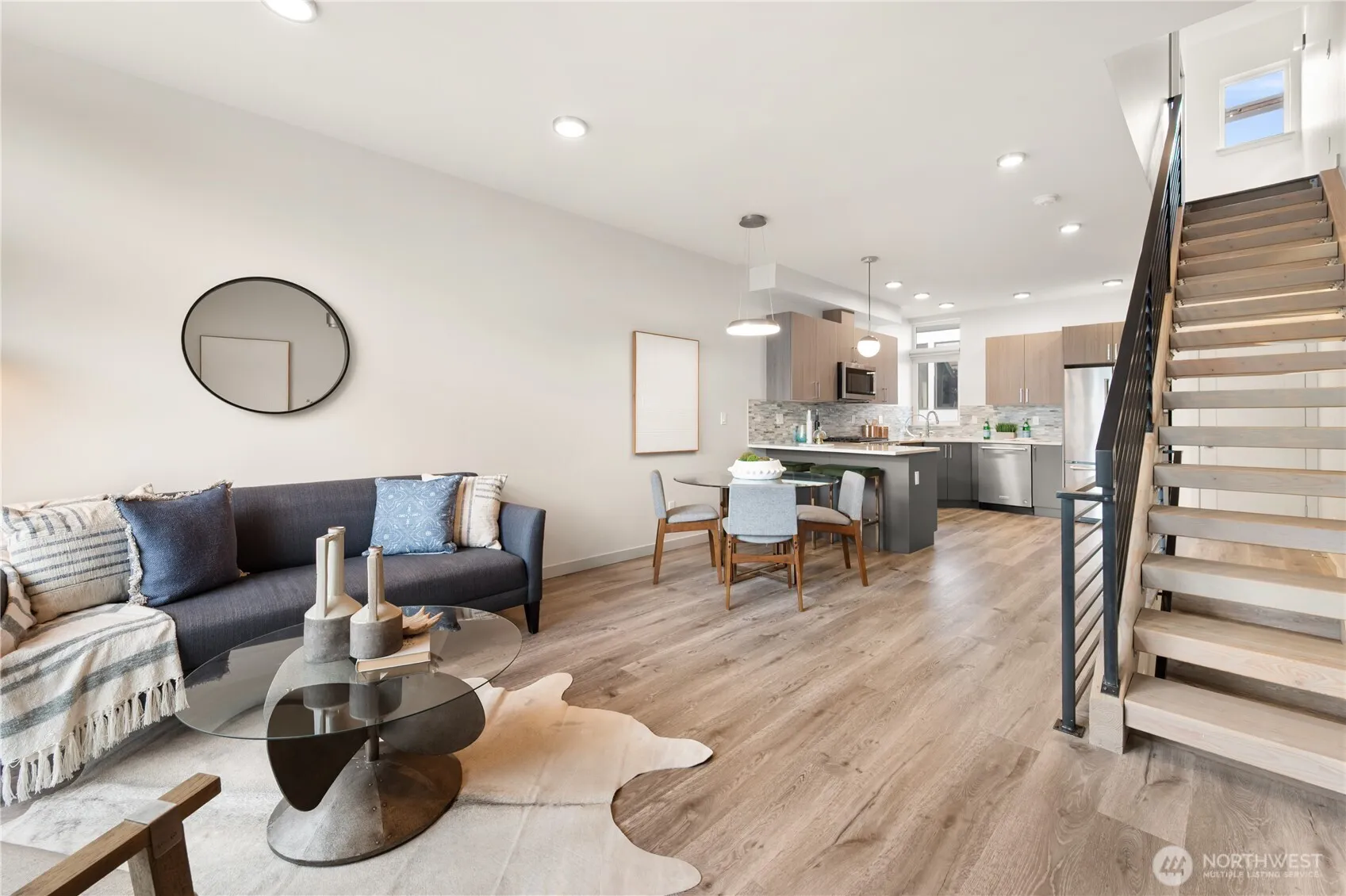 Property photo for 2422 Nw 60th #b, Seattle