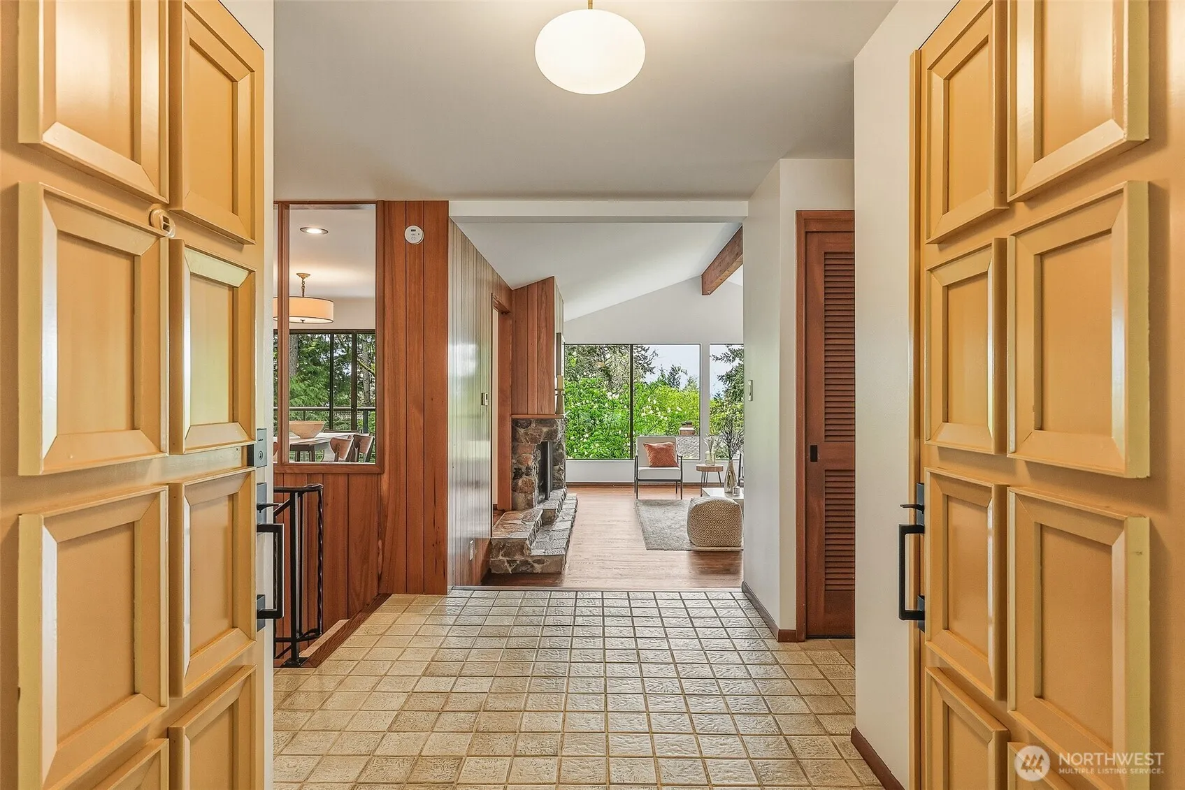 Property photo for 797 Nw Culbertson Drive, Seattle photo 2