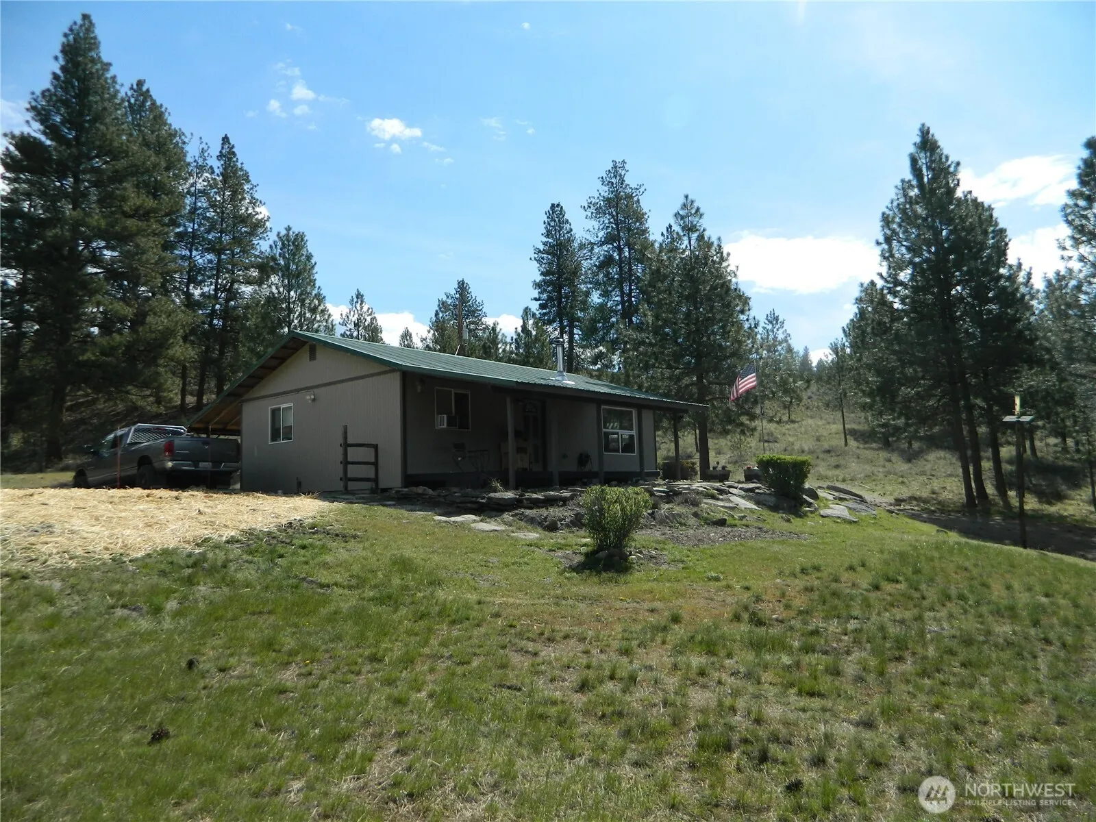 Property photo for 120 Sour Dough Creek Road, Tonasket photo 2