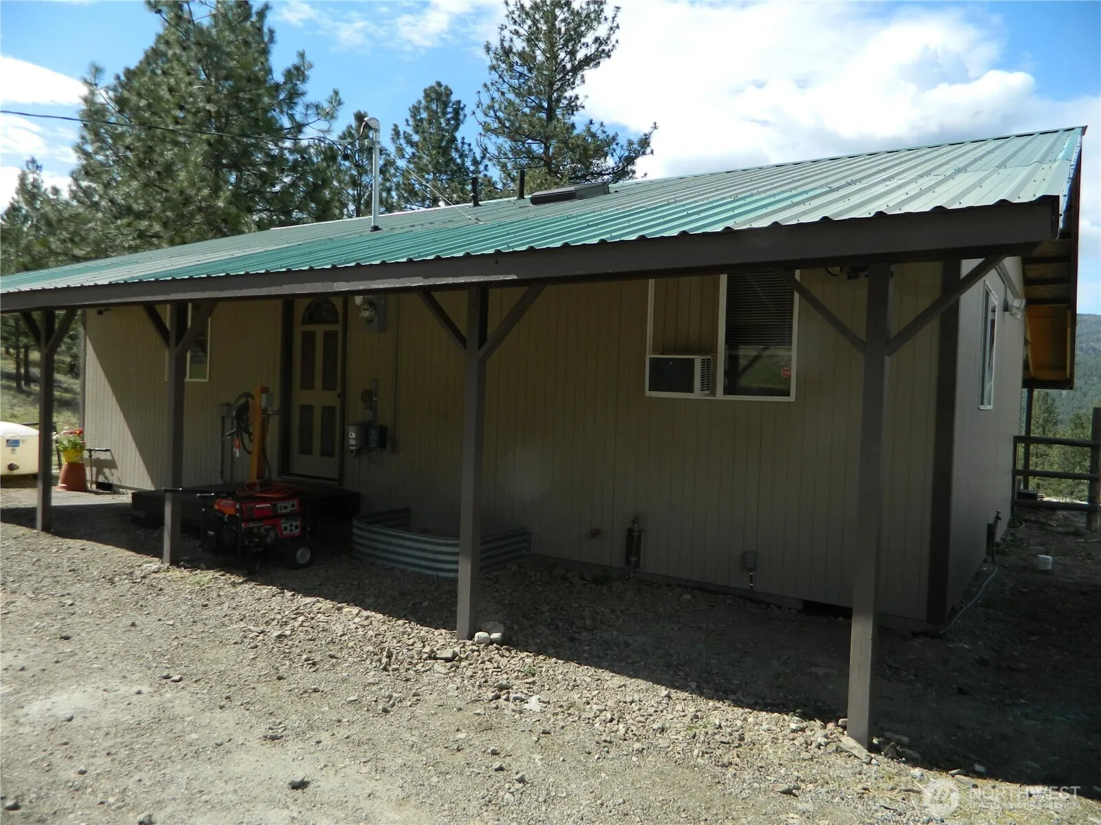 Property photo for 120 Sour Dough Creek Road, Tonasket photo 3