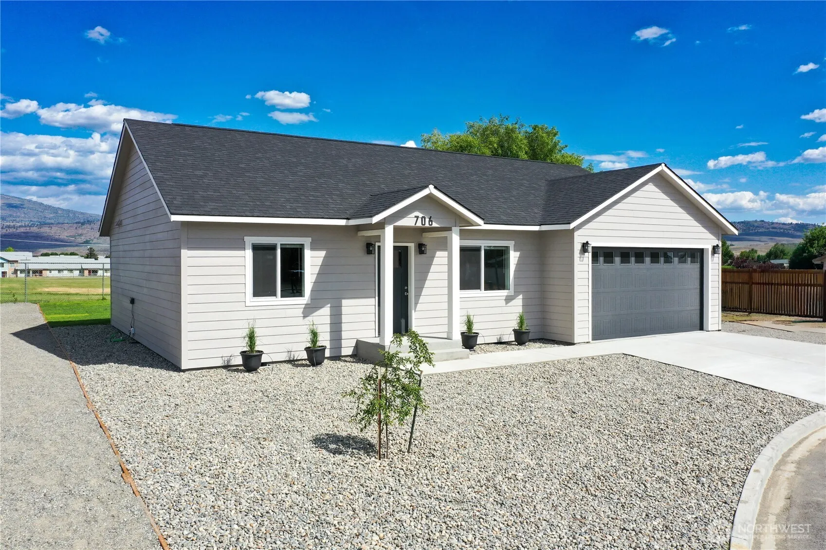 Property photo for 706 Petra Court, Omak photo 2