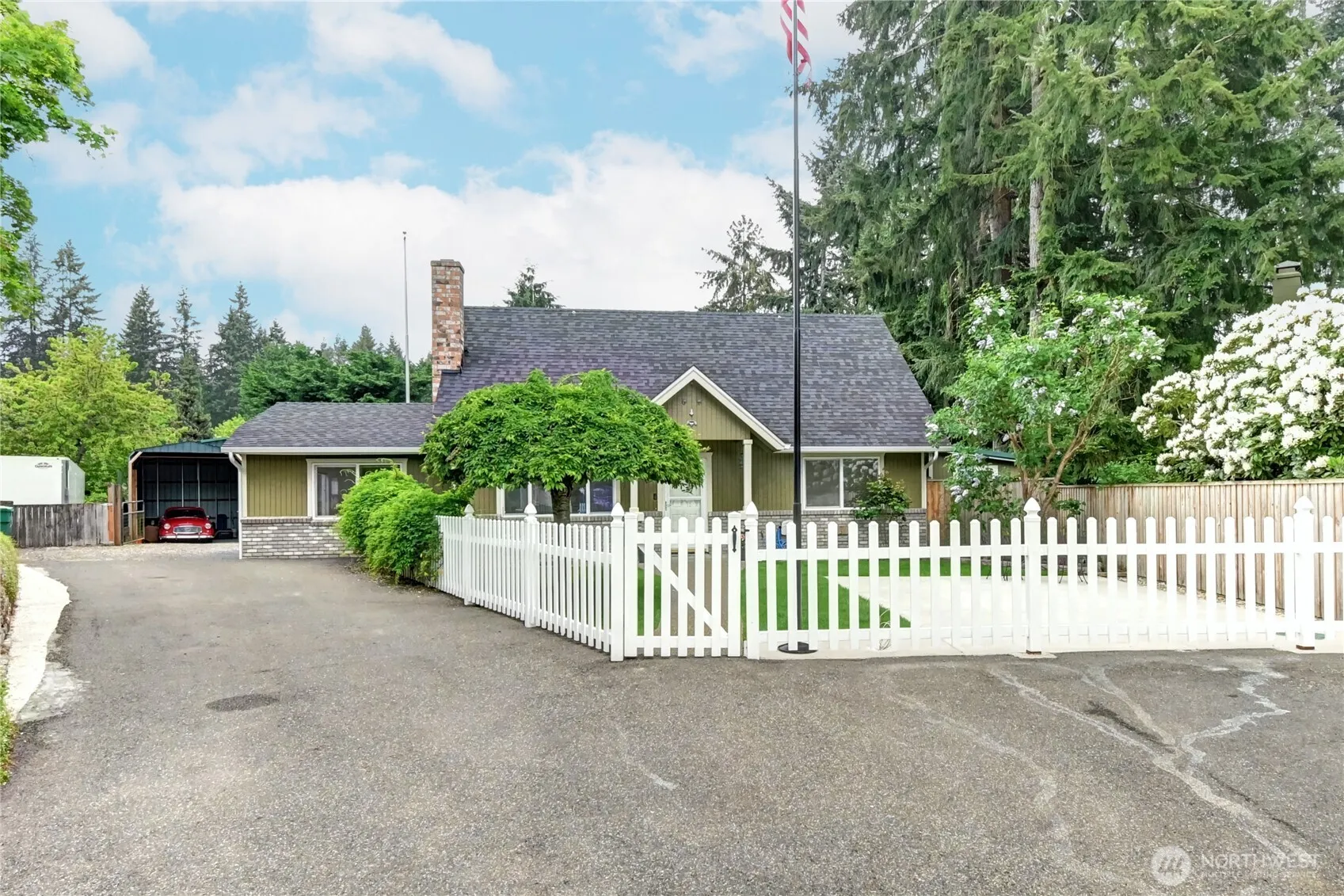 Property photo for 23717 49th Drive Se, Woodinville photo 4