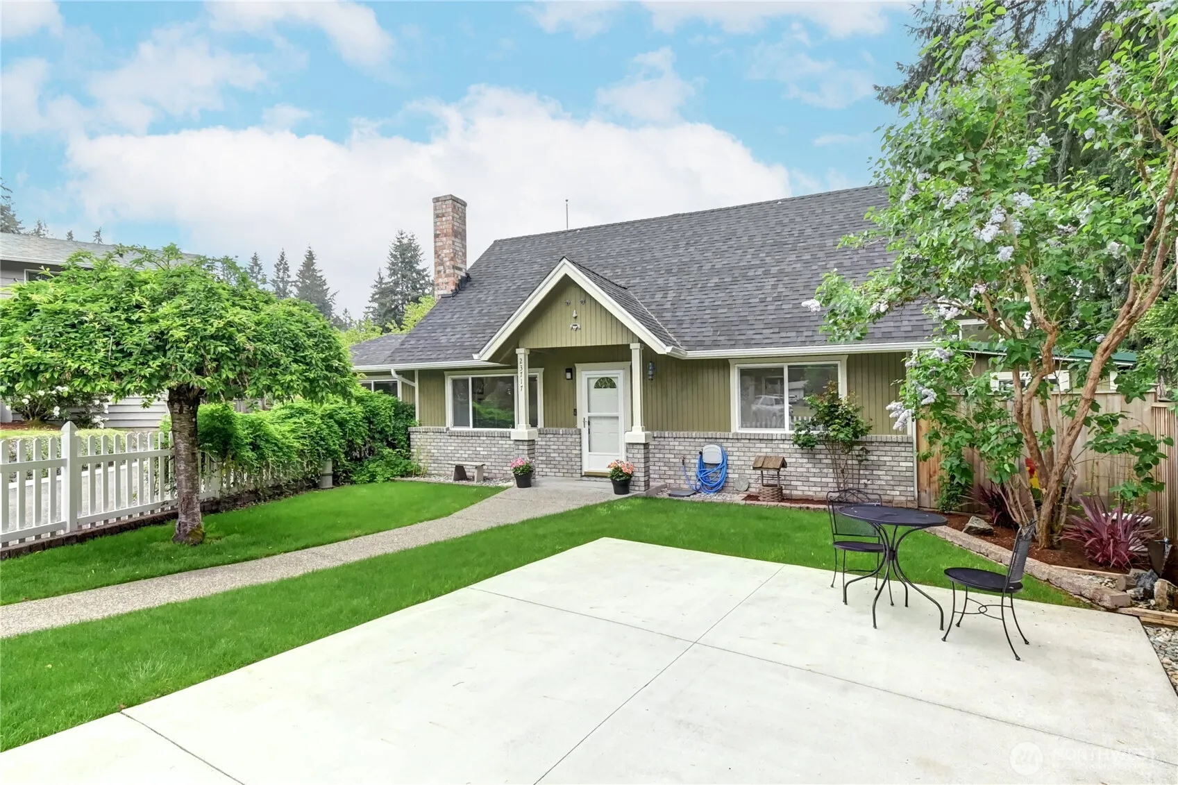 Property photo for 23717 49th Drive Se, Woodinville photo 3