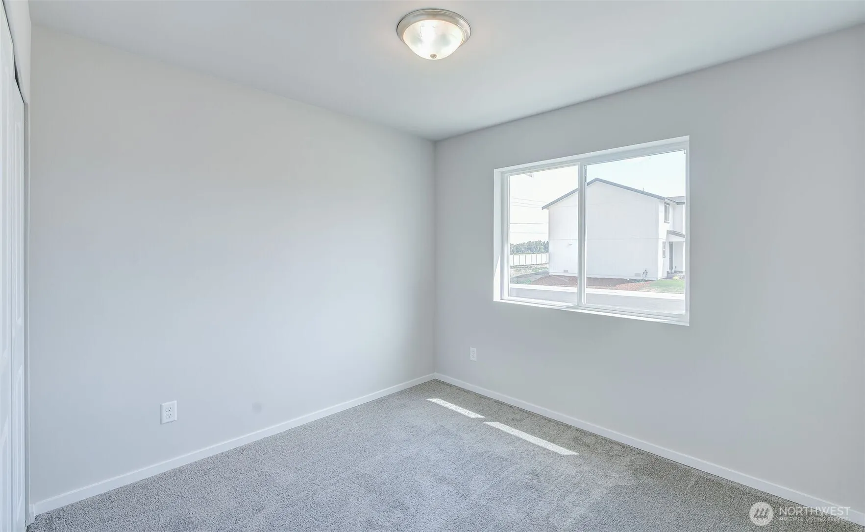 Property photo for 613 N Oak Street, Tieton photo 5