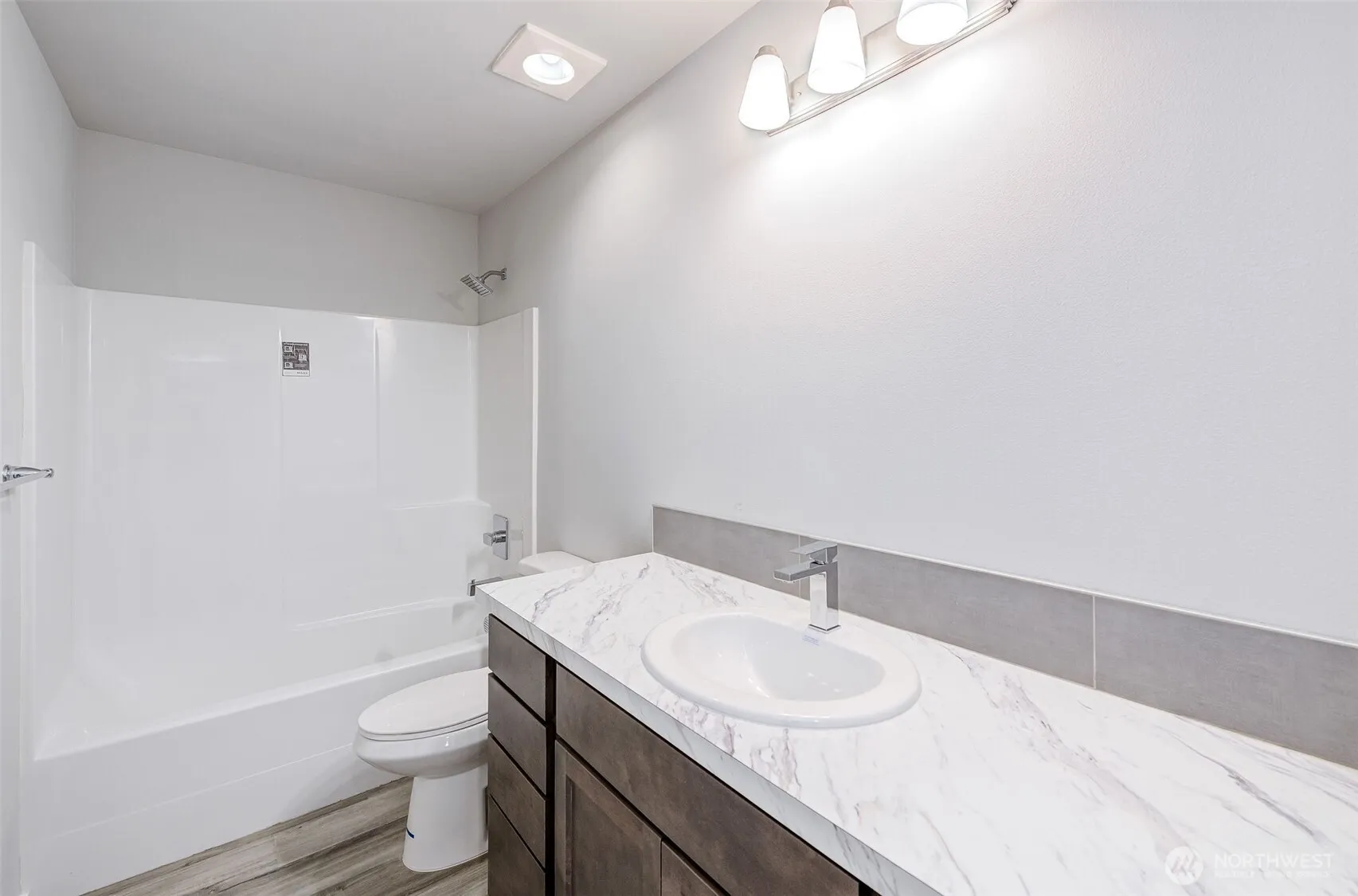 Property photo for 613 N Oak Street, Tieton photo 4