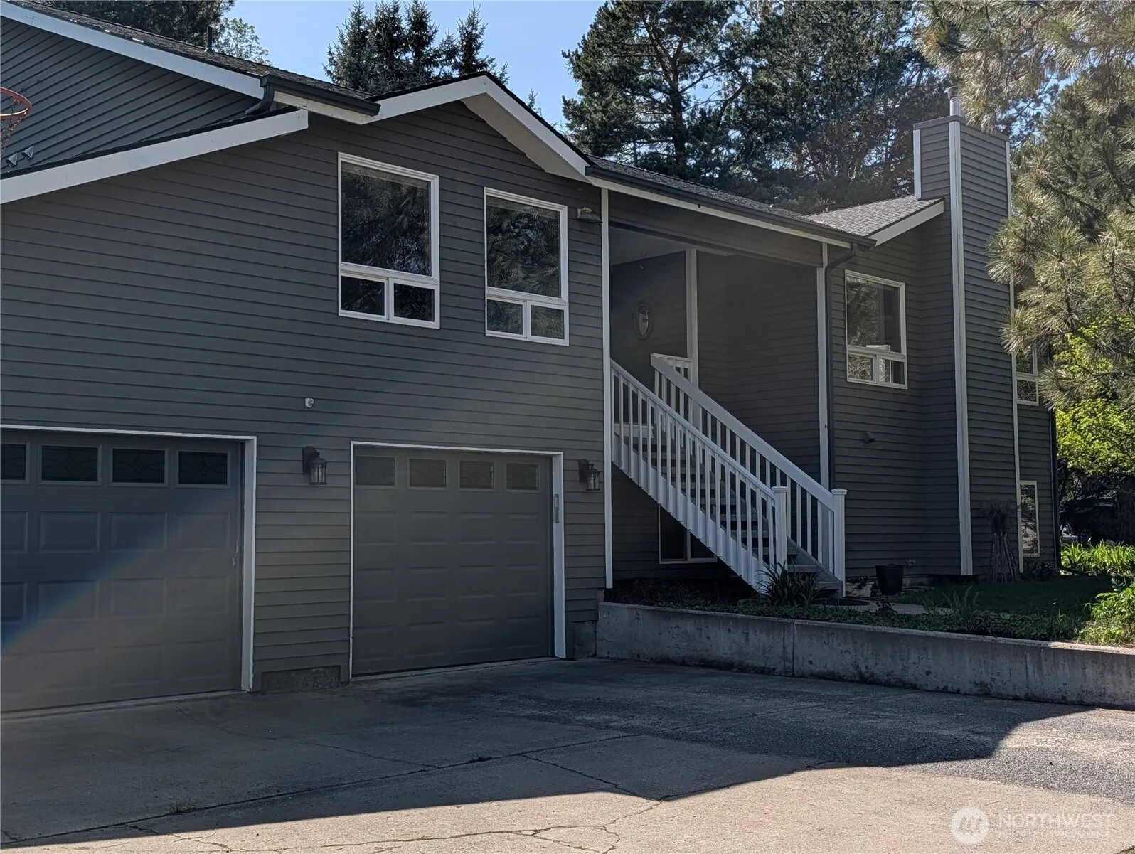 Property photo for 795 Se Greenhill Road, Pullman