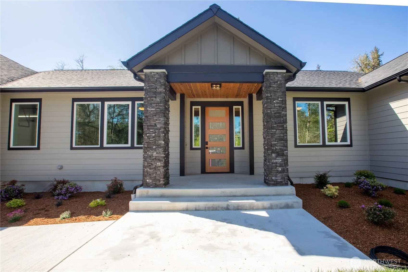 Property photo for 8805 Steamboat Island Road Nw, Olympia photo 2