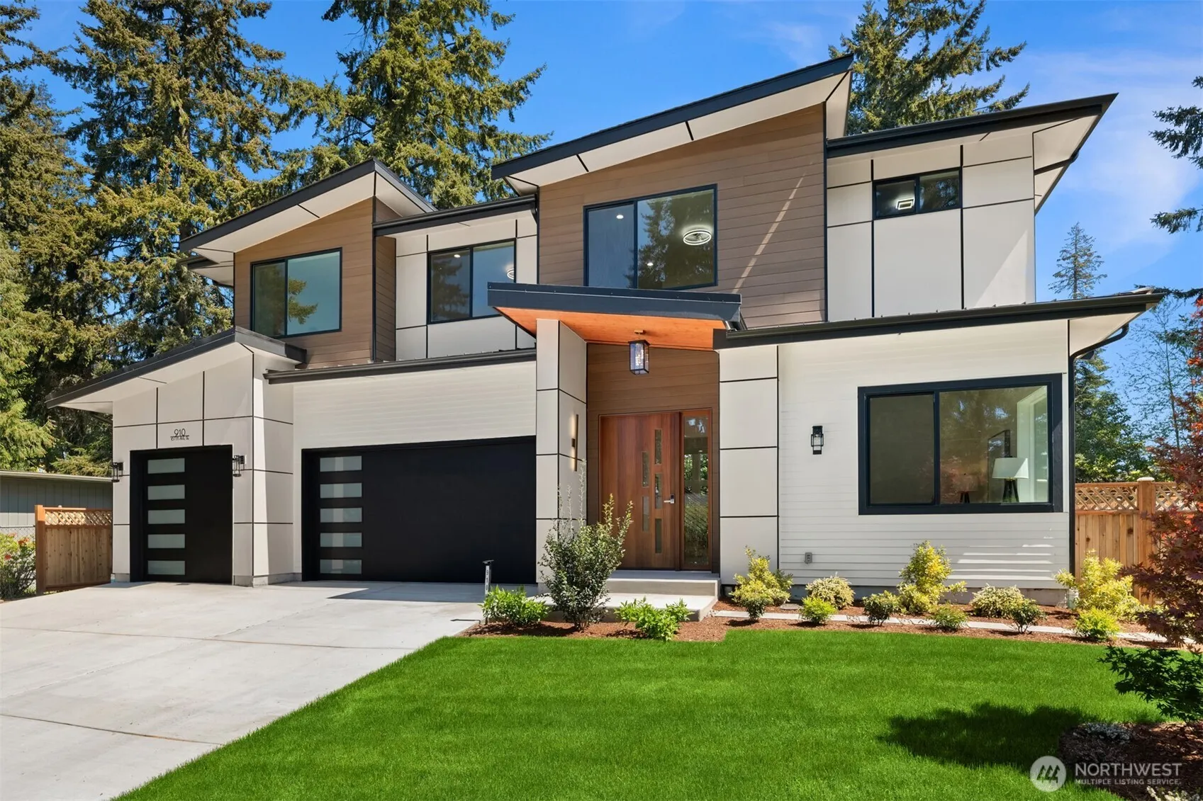 Property photo for 910 167th Avenue Ne, Bellevue