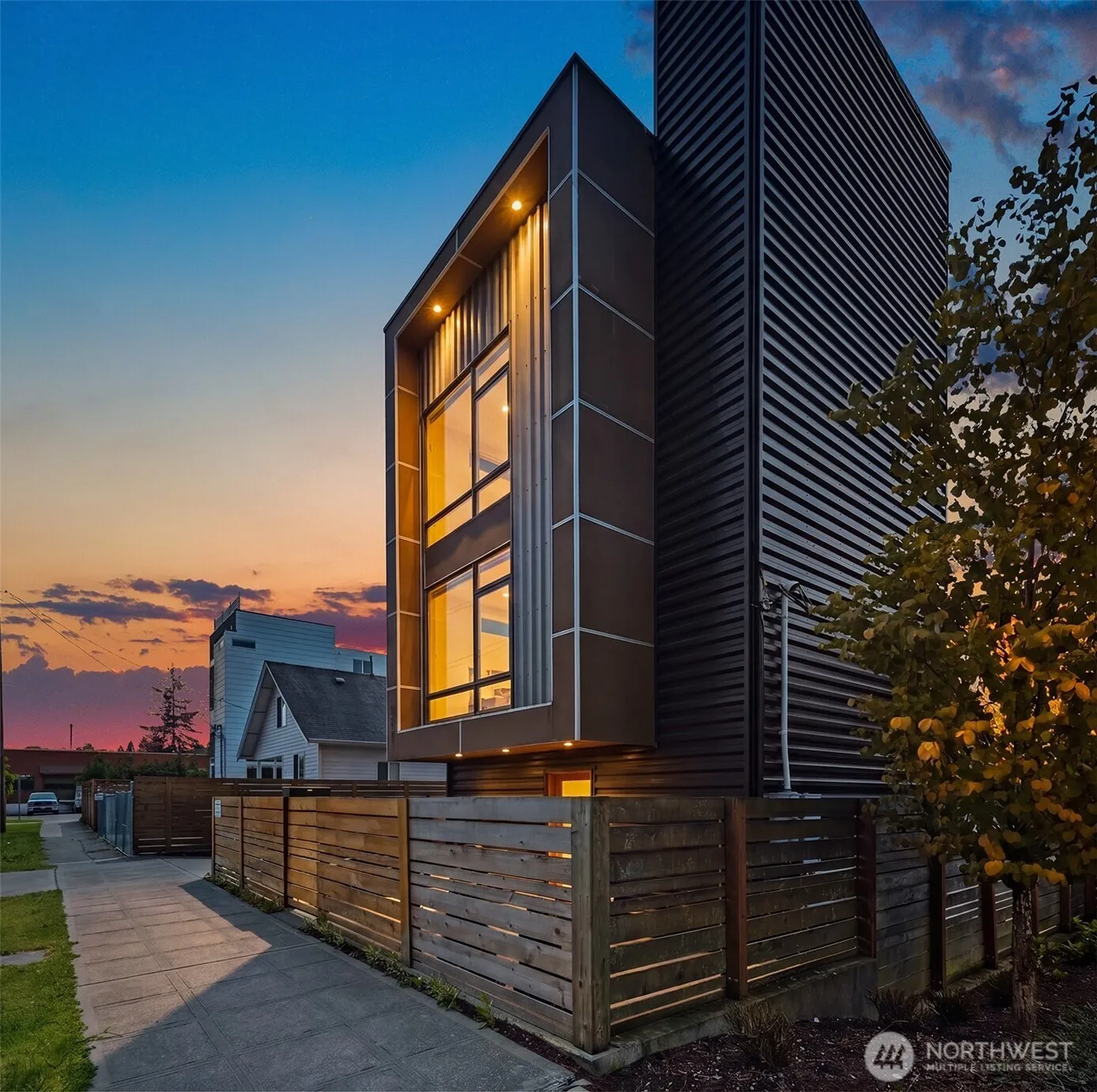 Property photo for 1761 20th Avenue S, Seattle photo 4