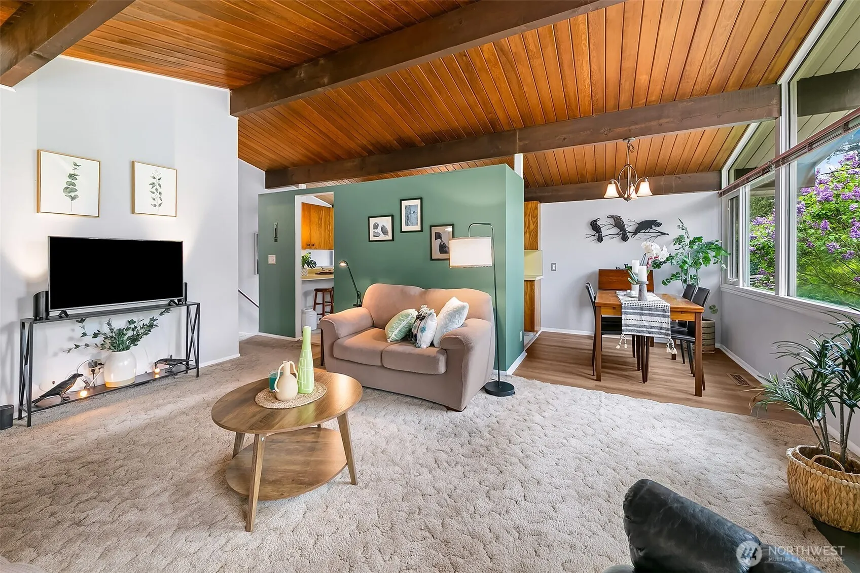 Property photo for 13739 36th Avenue Ne, Seattle photo 3