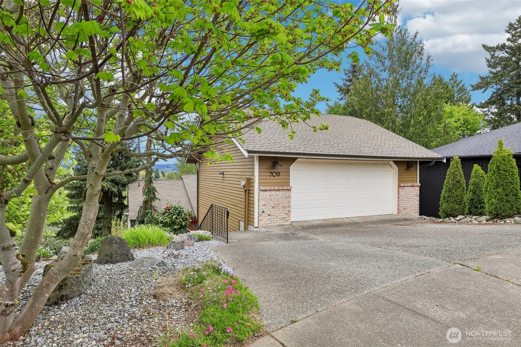 Property photo for 709 22nd Street Sw, Puyallup photo 4