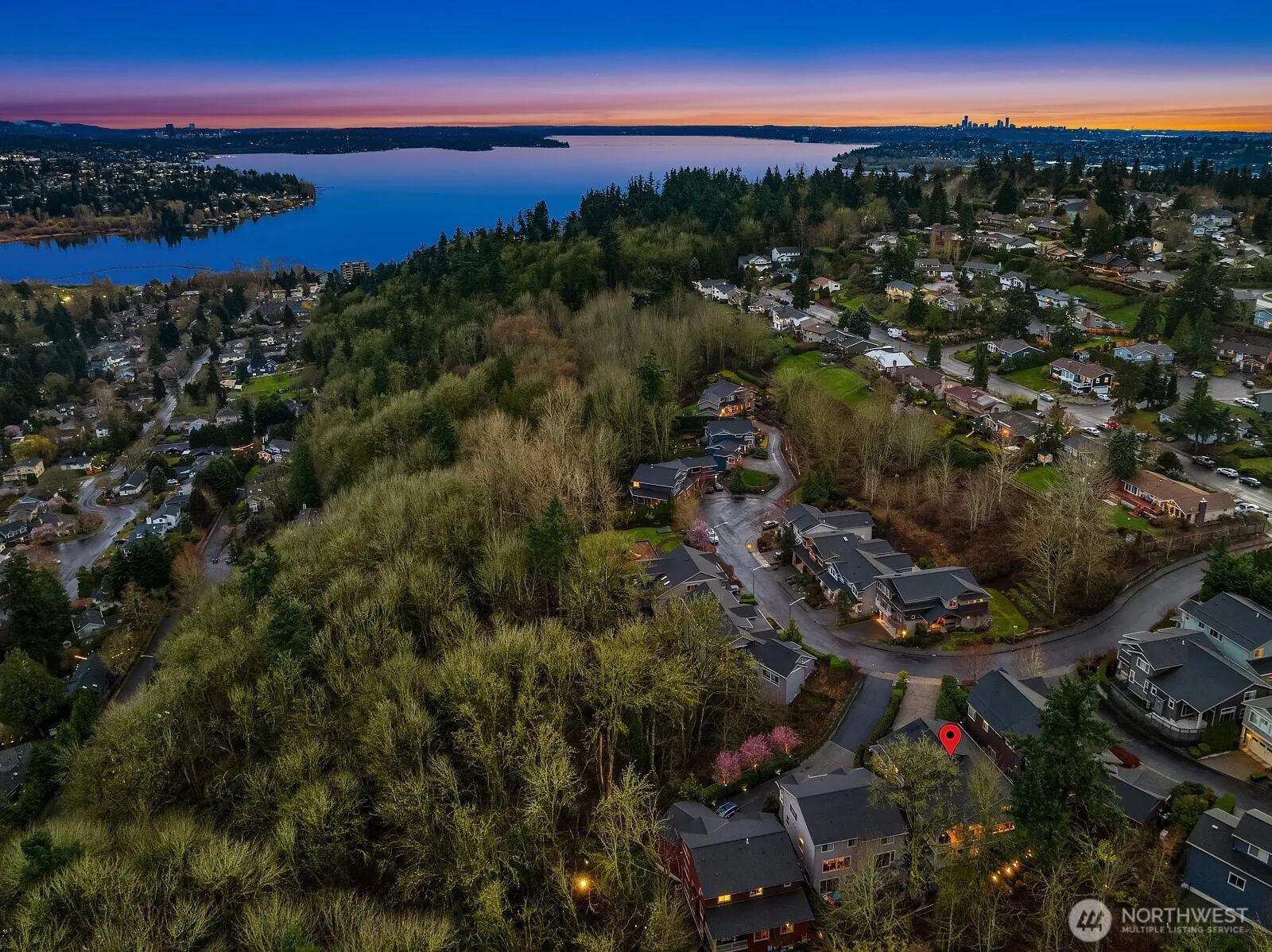 Property photo for 9026 Ne 127th Place, Kirkland photo 4