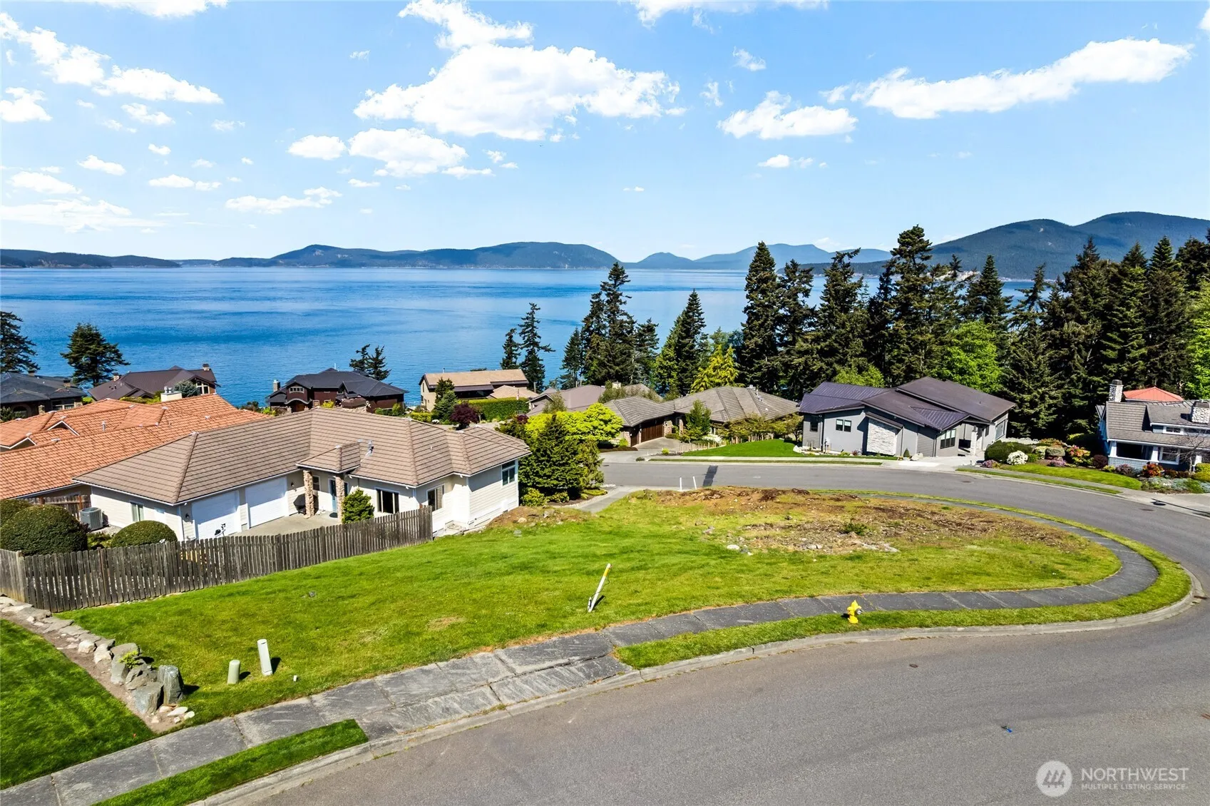 Property photo for 2414 Washington Court, Anacortes