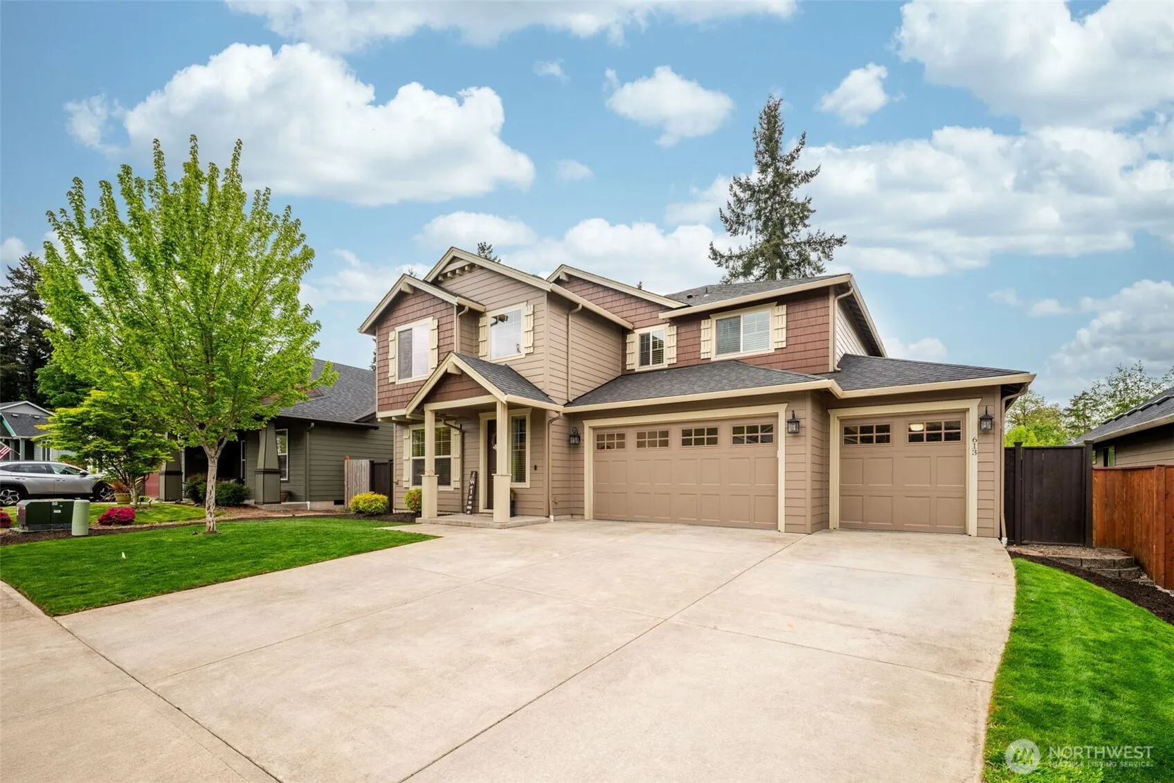 Property photo for 613 Stone View Way, Kalama photo 2