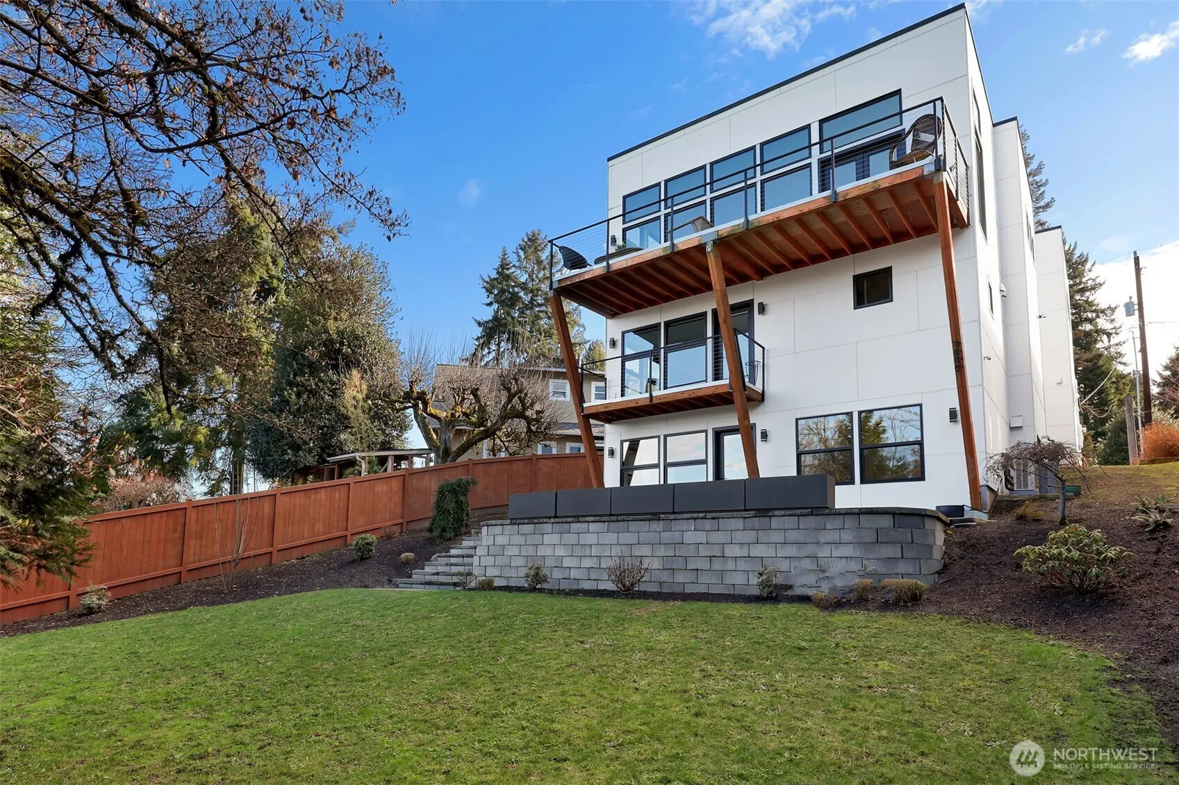 Property photo for 4224 Ne 124th Street, Seattle photo 2