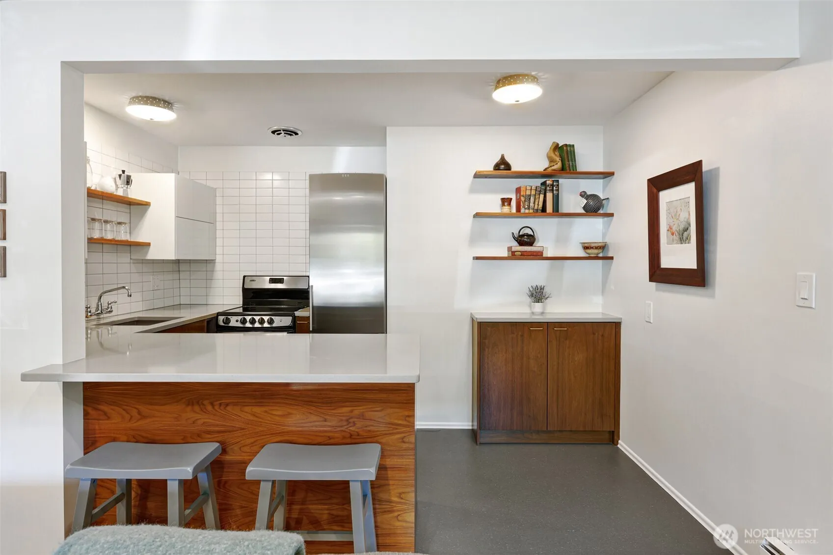Property photo for 4710 Dayton Avenue N #2, Seattle photo 4