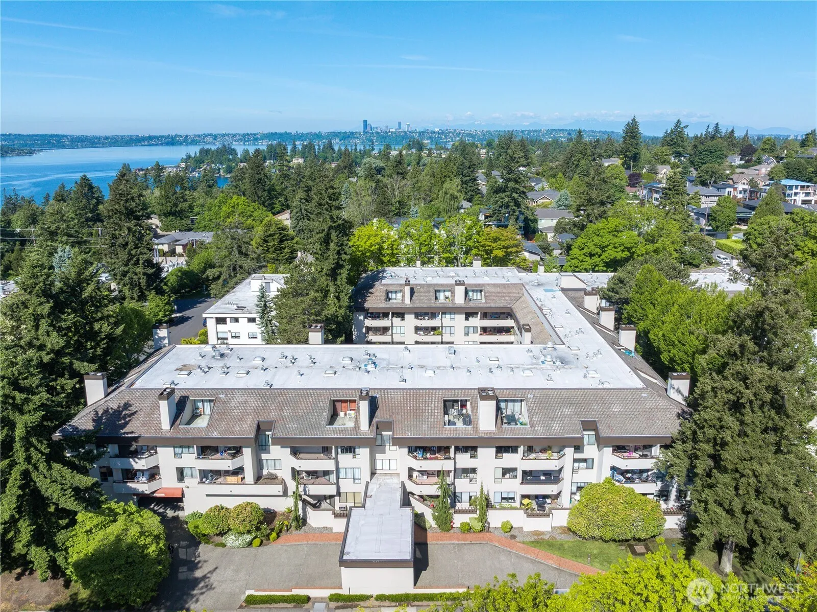 401 100th Avenue Ne #214, Bellevue