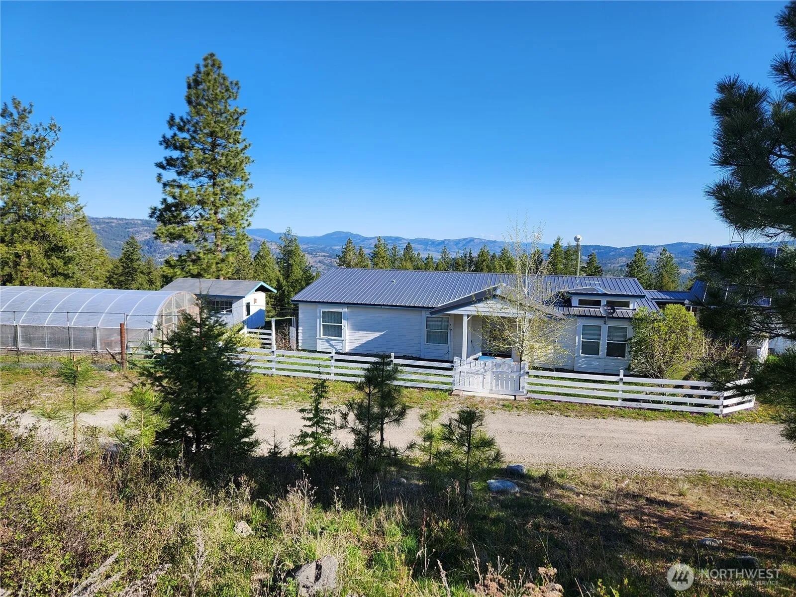 Property photo for 83 Burbank Place, Republic
