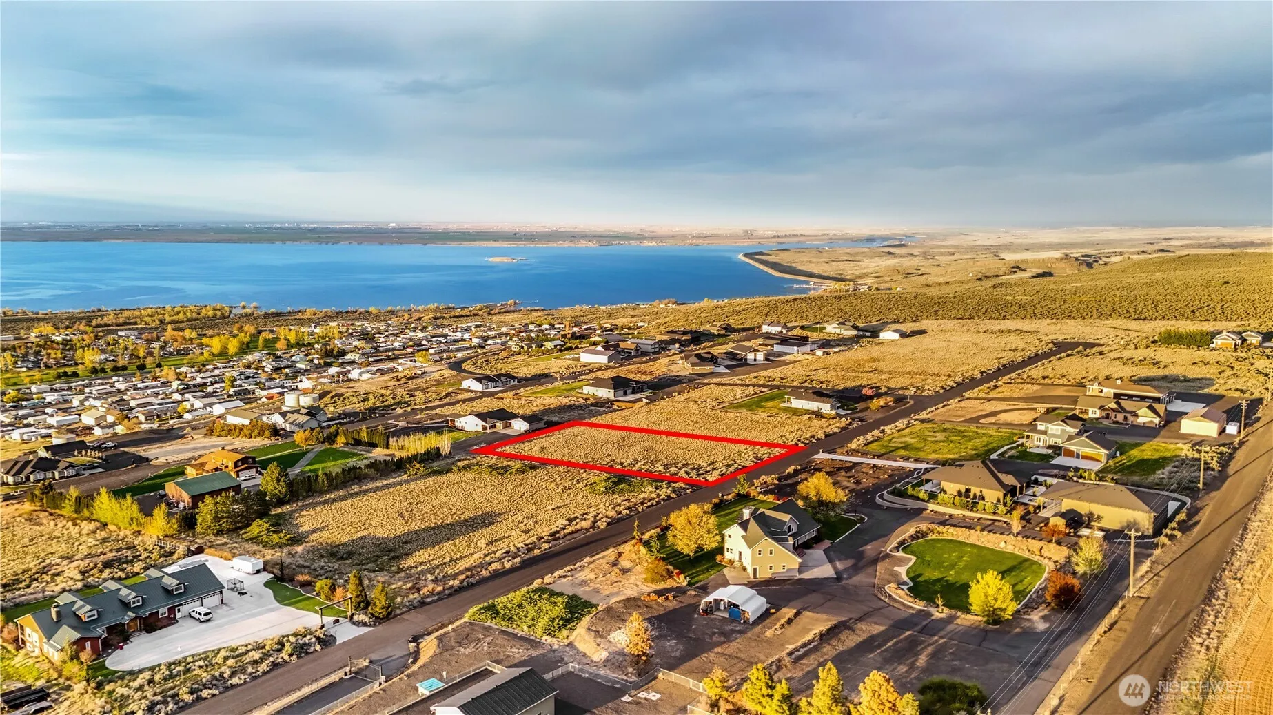 Property photo for 6766 Road 8.9 Se, Othello