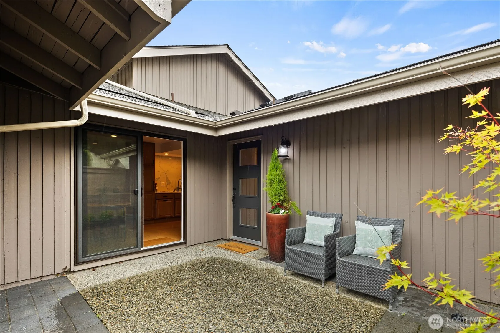 Property photo for 14225 Ne 2nd Place #100f, Bellevue photo 2