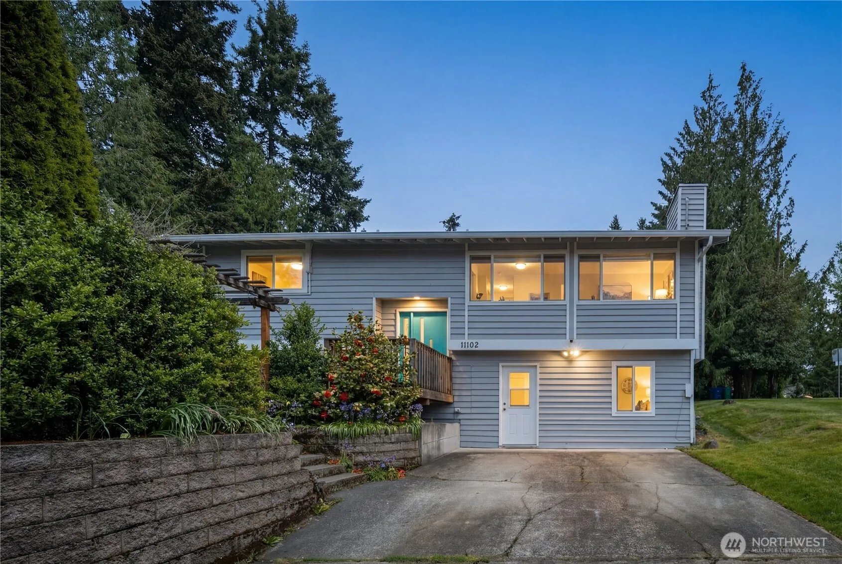 Property photo for 11102 126th Avenue Ne, Kirkland photo 2