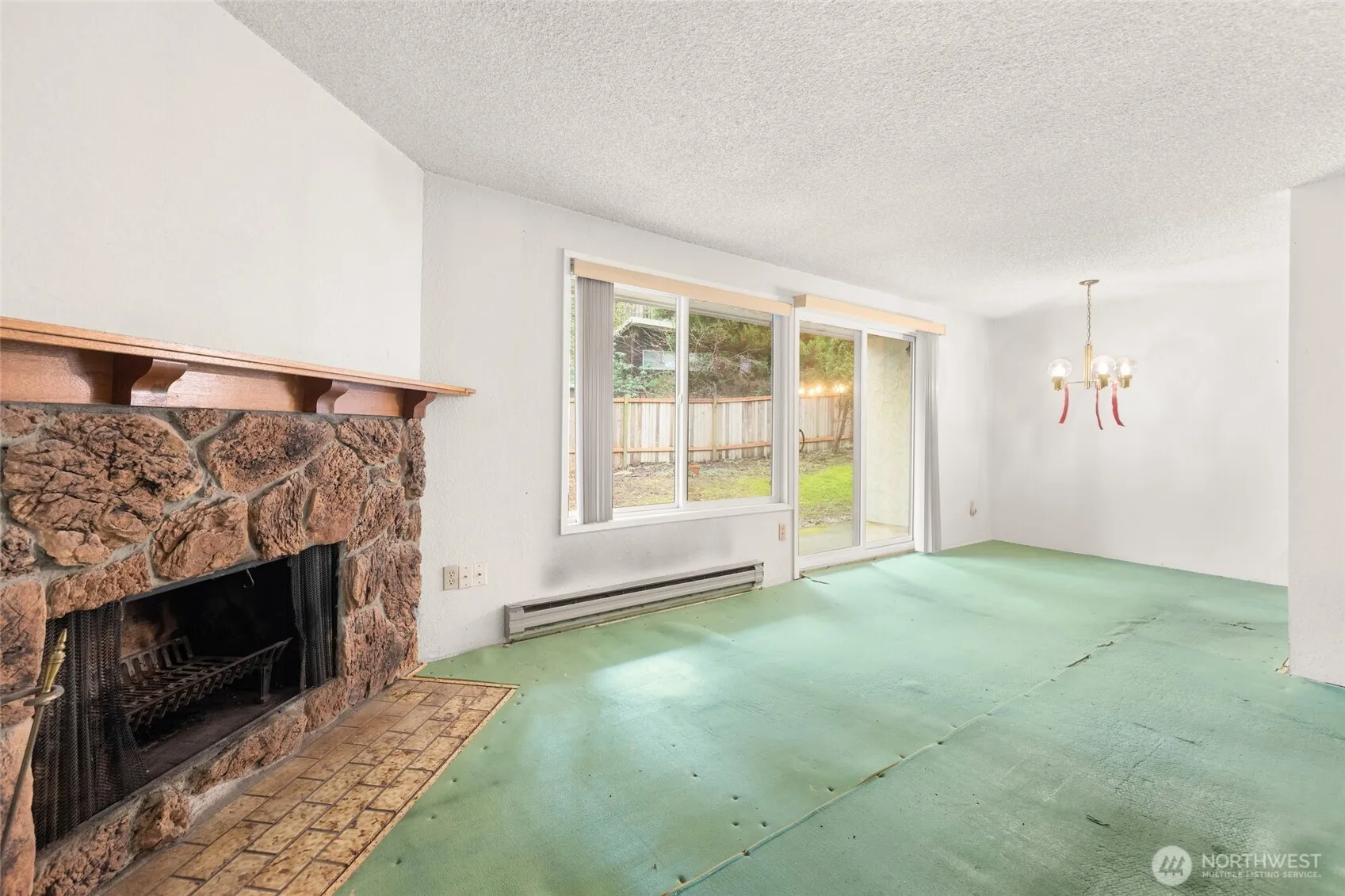 Property photo for 12528 Ne 117th Place #e1, Kirkland photo 2