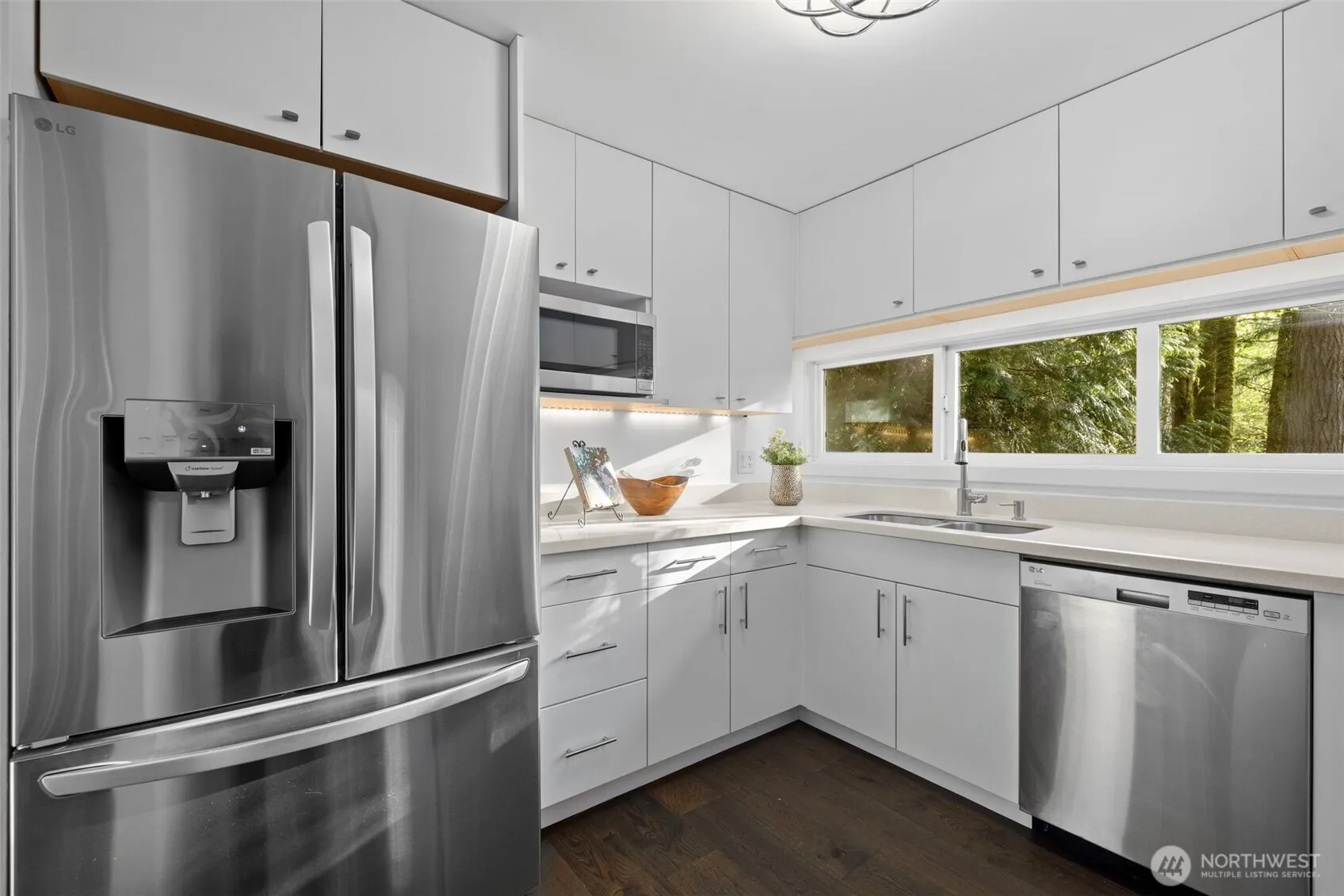 Property photo for 4241 155th Place Se #4-4, Bellevue photo 4