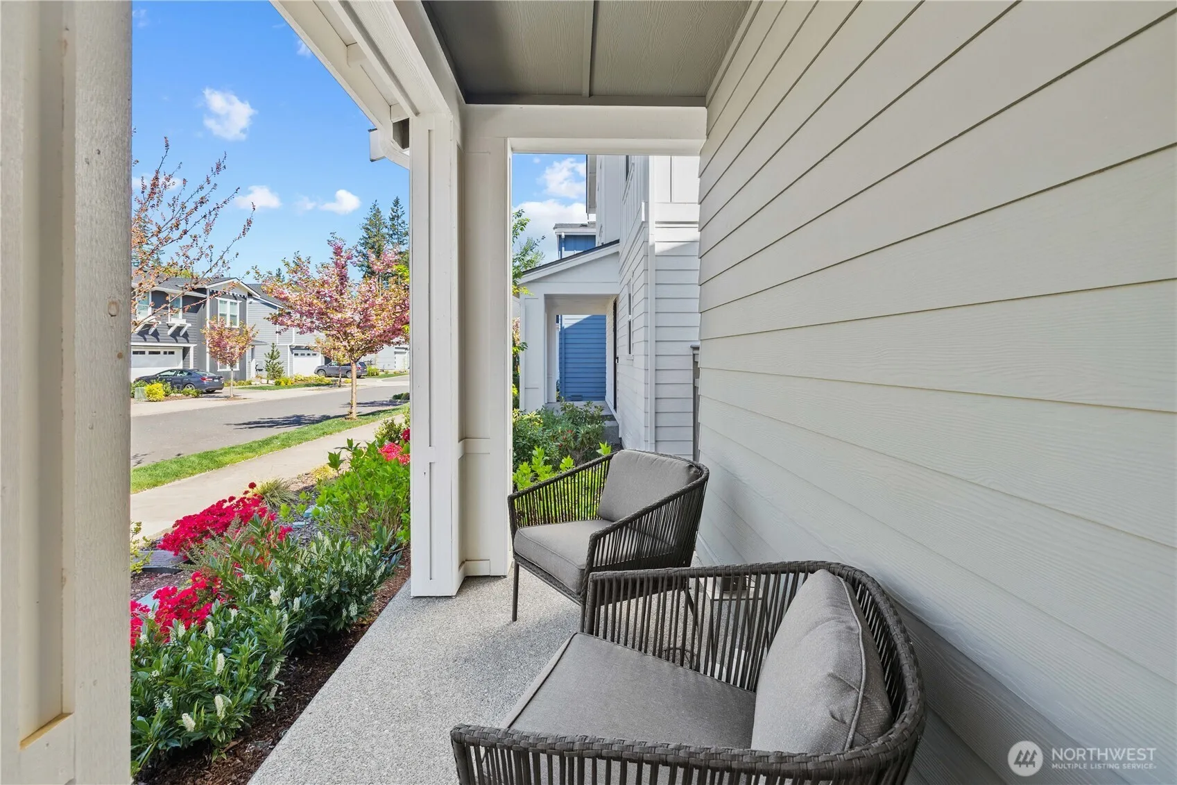 Property photo for 33136 Holly Avenue Se, Black Diamond photo 4