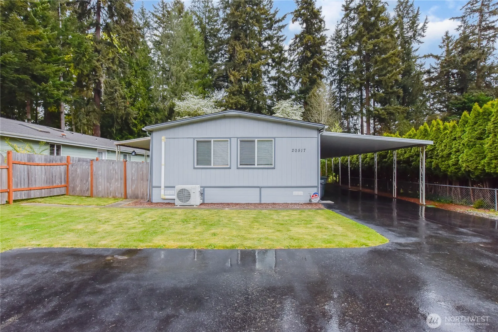 Property photo for 20517 31st Drive Se, Bothell photo 2