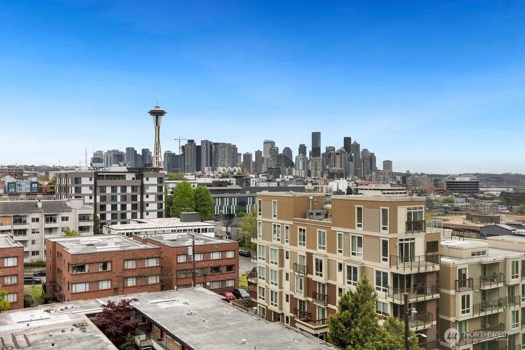 Property photo for 521 5th Avenue W #805, Seattle photo 5
