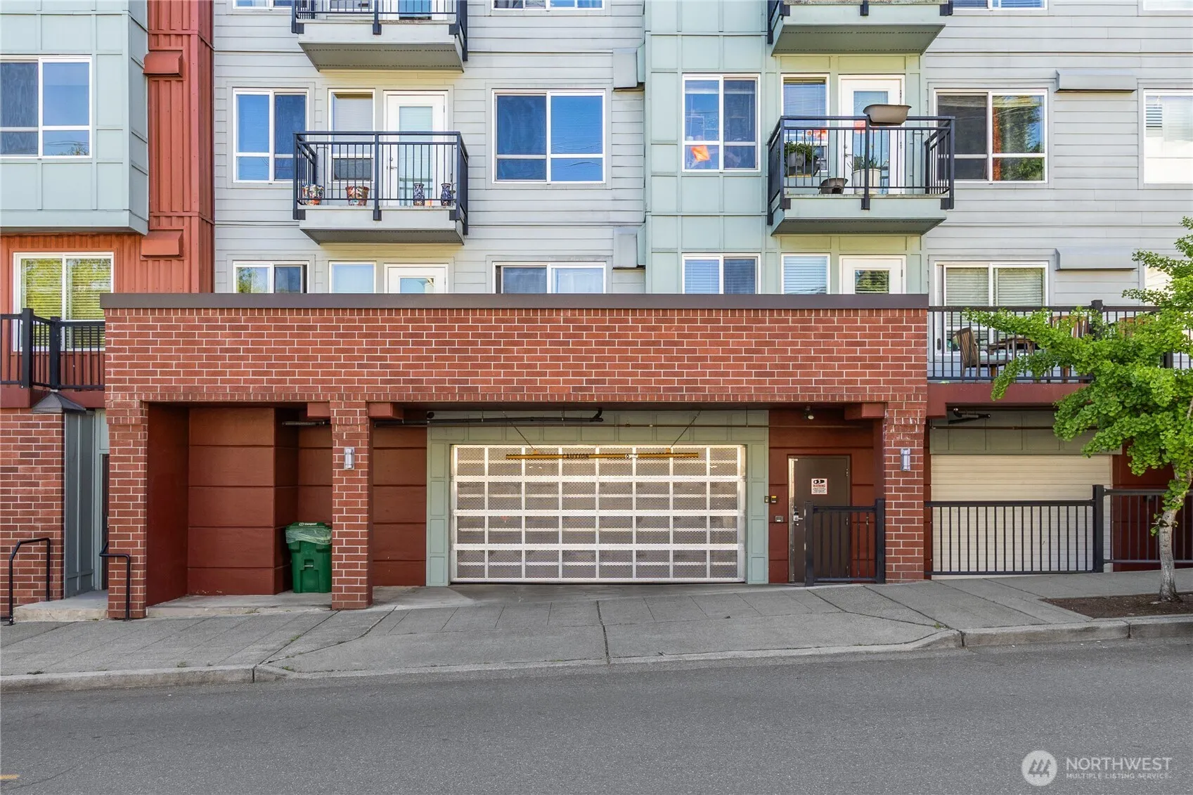 Property photo for 424 N 85th Street #404, Seattle photo 3