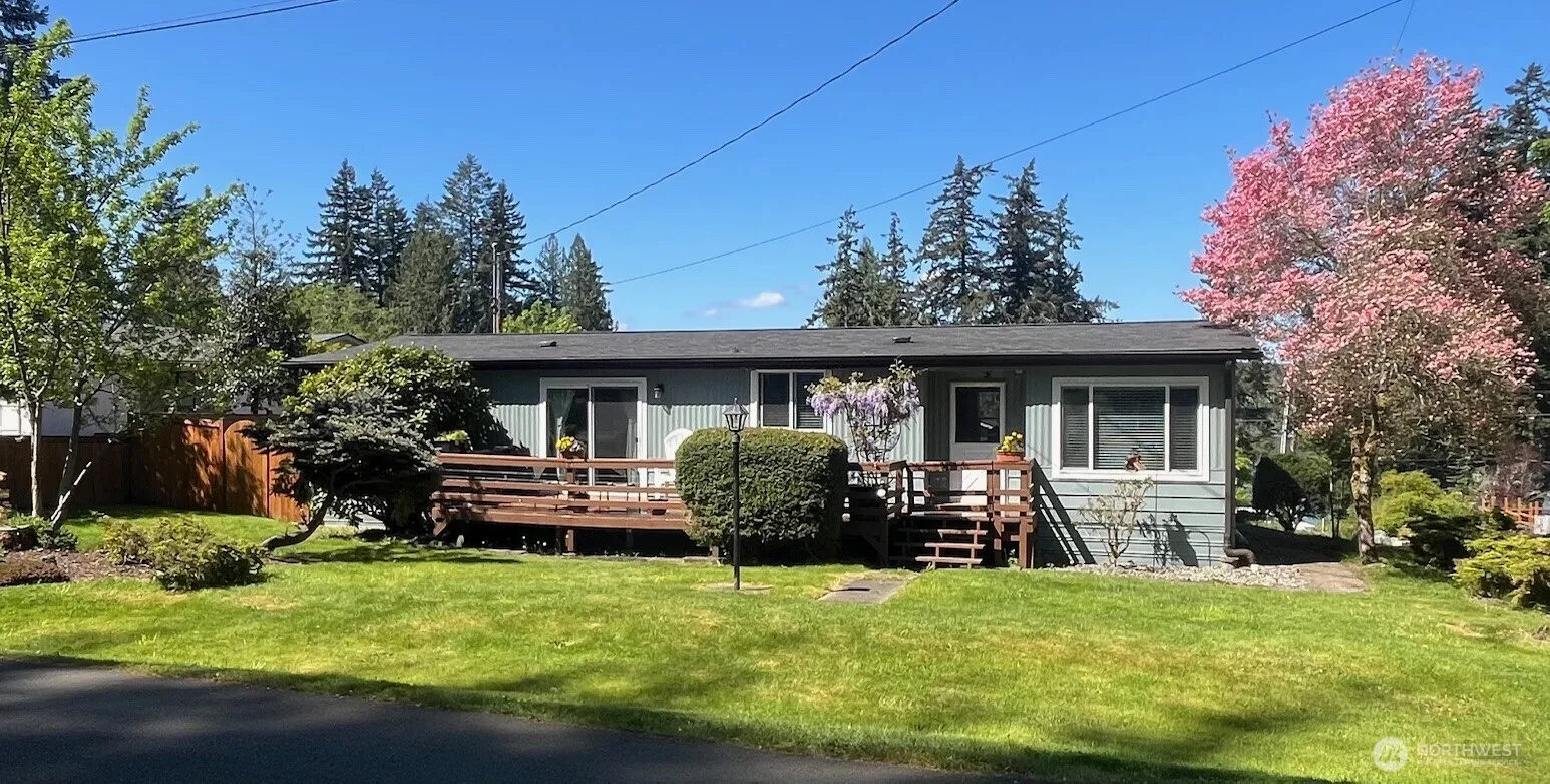Property photo for 10029 Whitecap Drive Ne, Olympia
