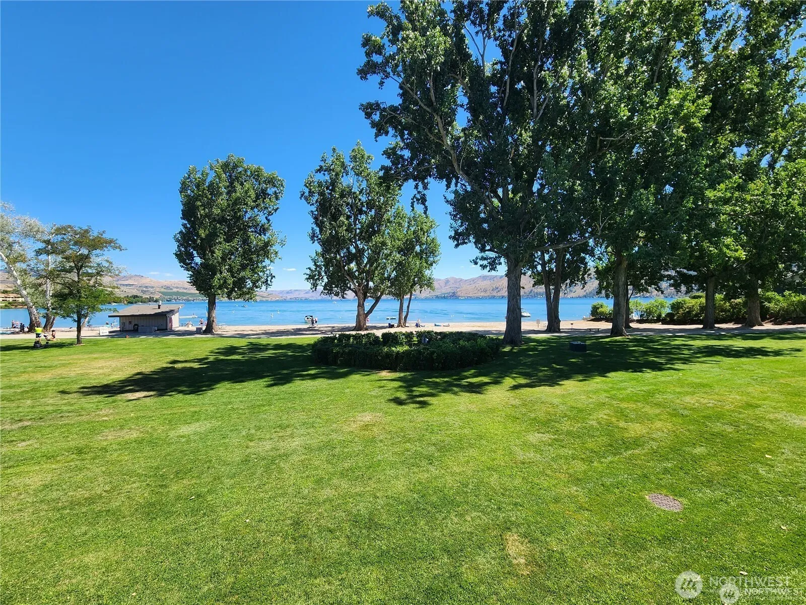 Property photo for 1 Beach 537-q, Manson photo 3