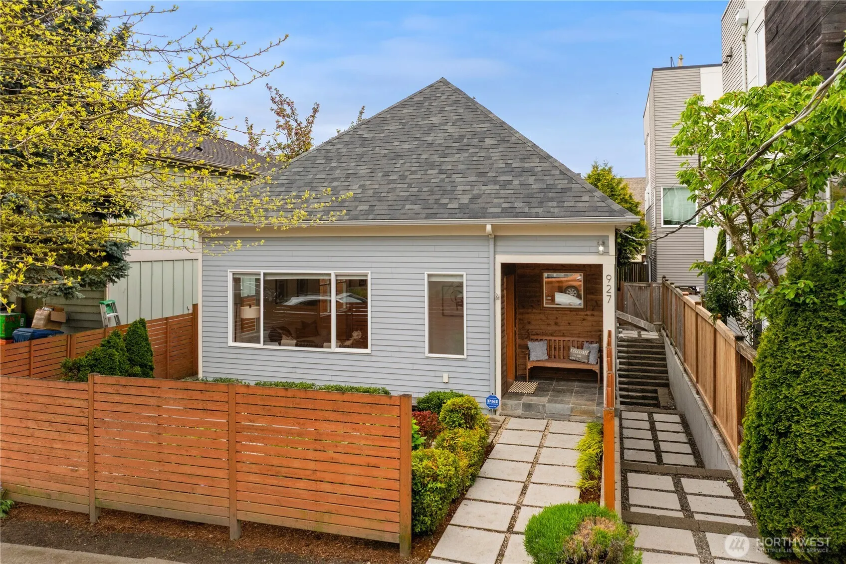 Property photo for 927 29th Avenue S, Seattle