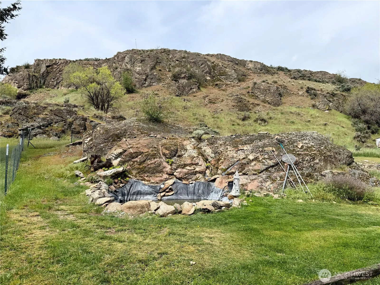 Property photo for 58110 View Place Ne, Grand Coulee photo 4