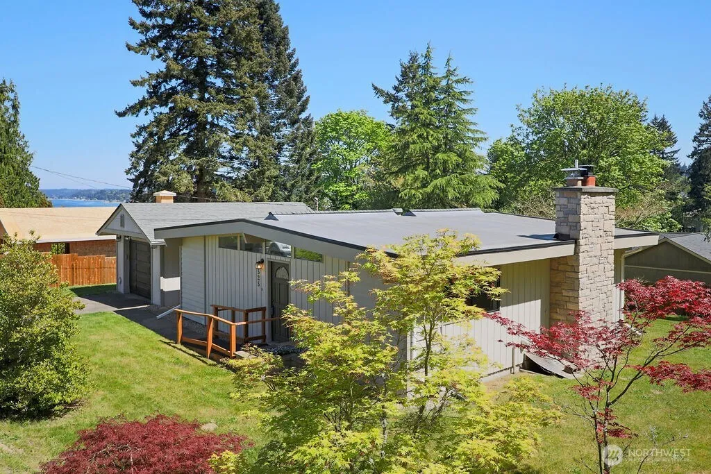 Property photo for 525 Farragut Avenue Ne, Port Orchard
