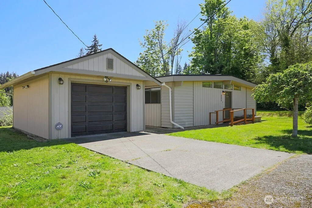 Property photo for 525 Farragut Avenue Ne, Port Orchard photo 4
