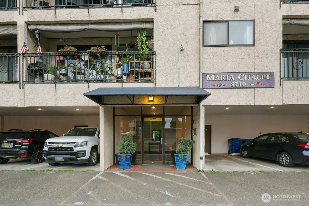 Property photo for 9710 Greenwood Avenue N #303, Seattle