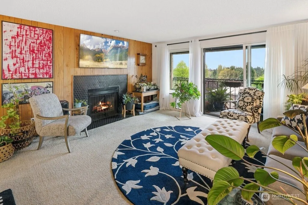 Property photo for 9710 Greenwood Avenue N #303, Seattle photo 5