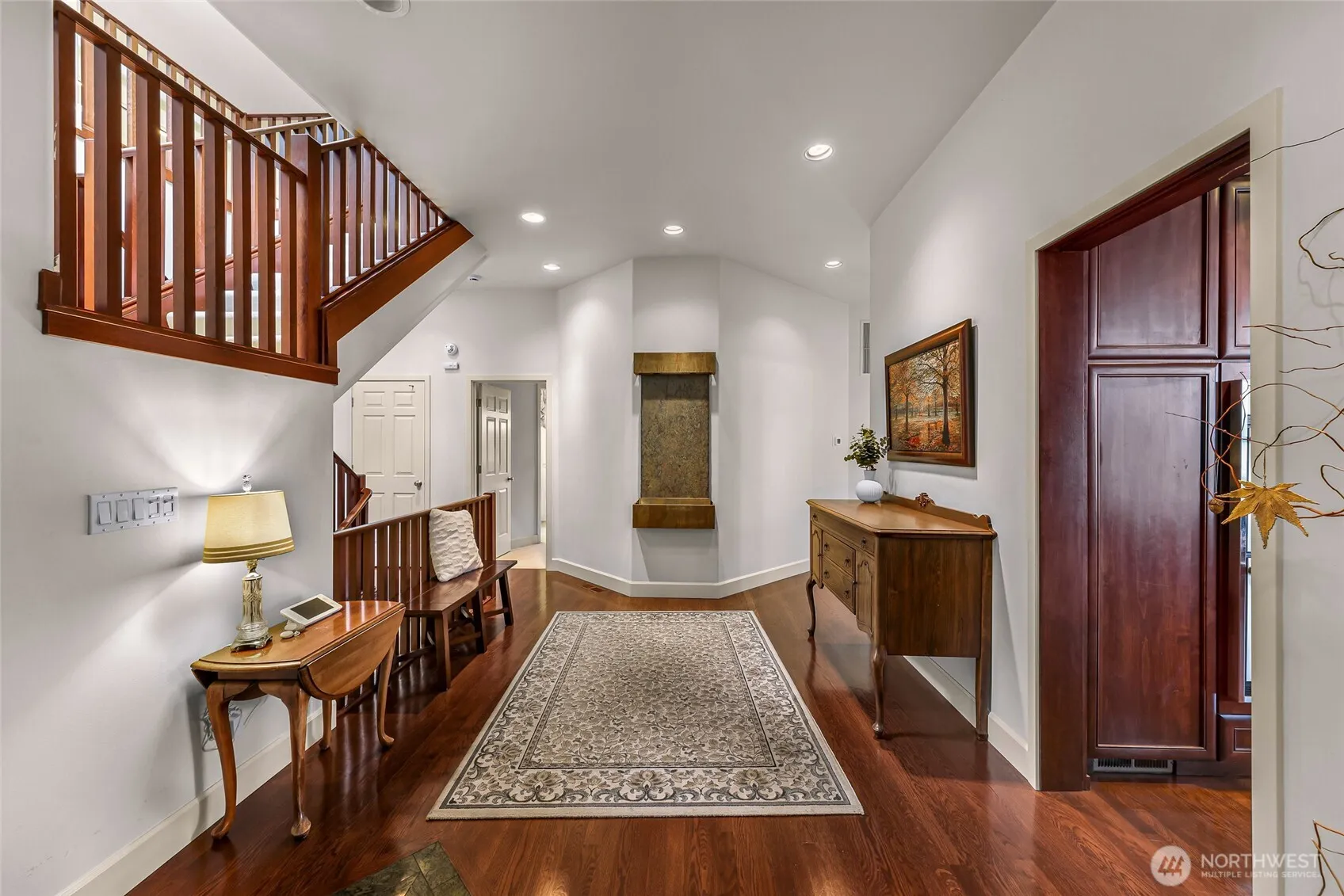 Property photo for 1120 W Lake Sammamish Parkway Se, Bellevue photo 4