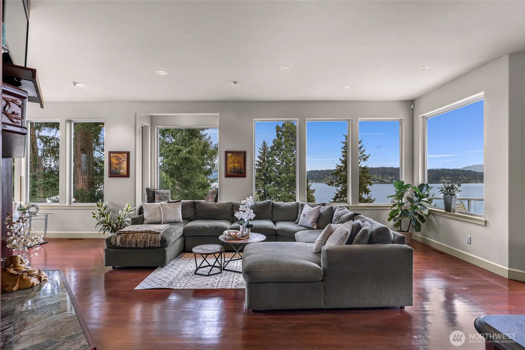 Property photo for 1120 W Lake Sammamish Parkway Se, Bellevue photo 5