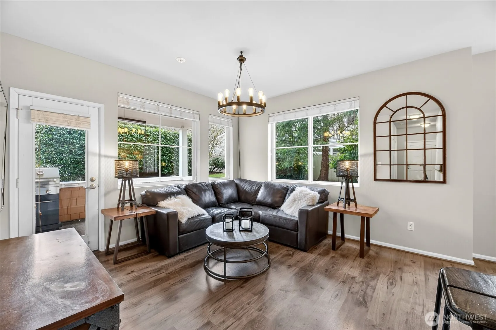 503 225th Lane Ne #f101, Sammamish