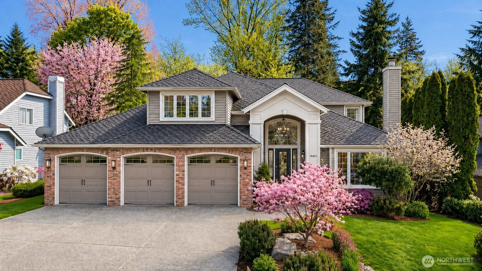 Property photo for 15461 Se 67th St, Bellevue, WA 98006