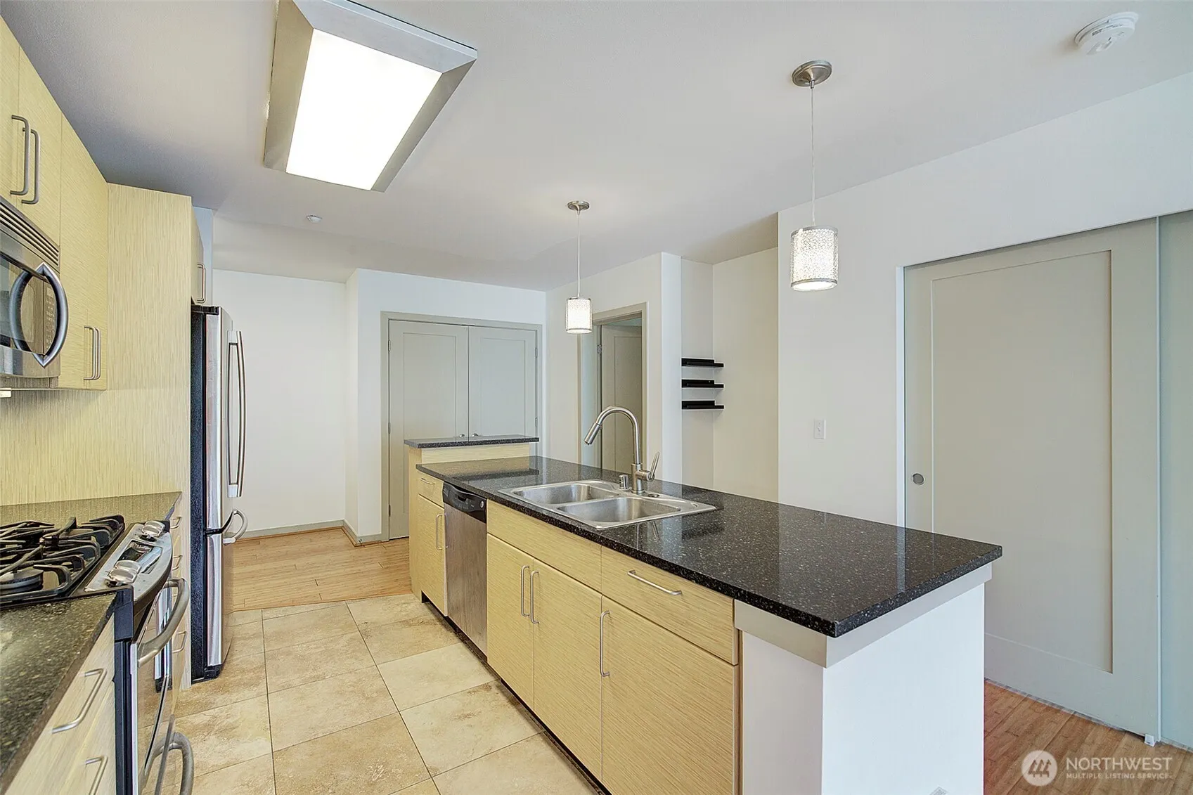 Property photo for 1530 Nw Market Street #605, Seattle photo 4