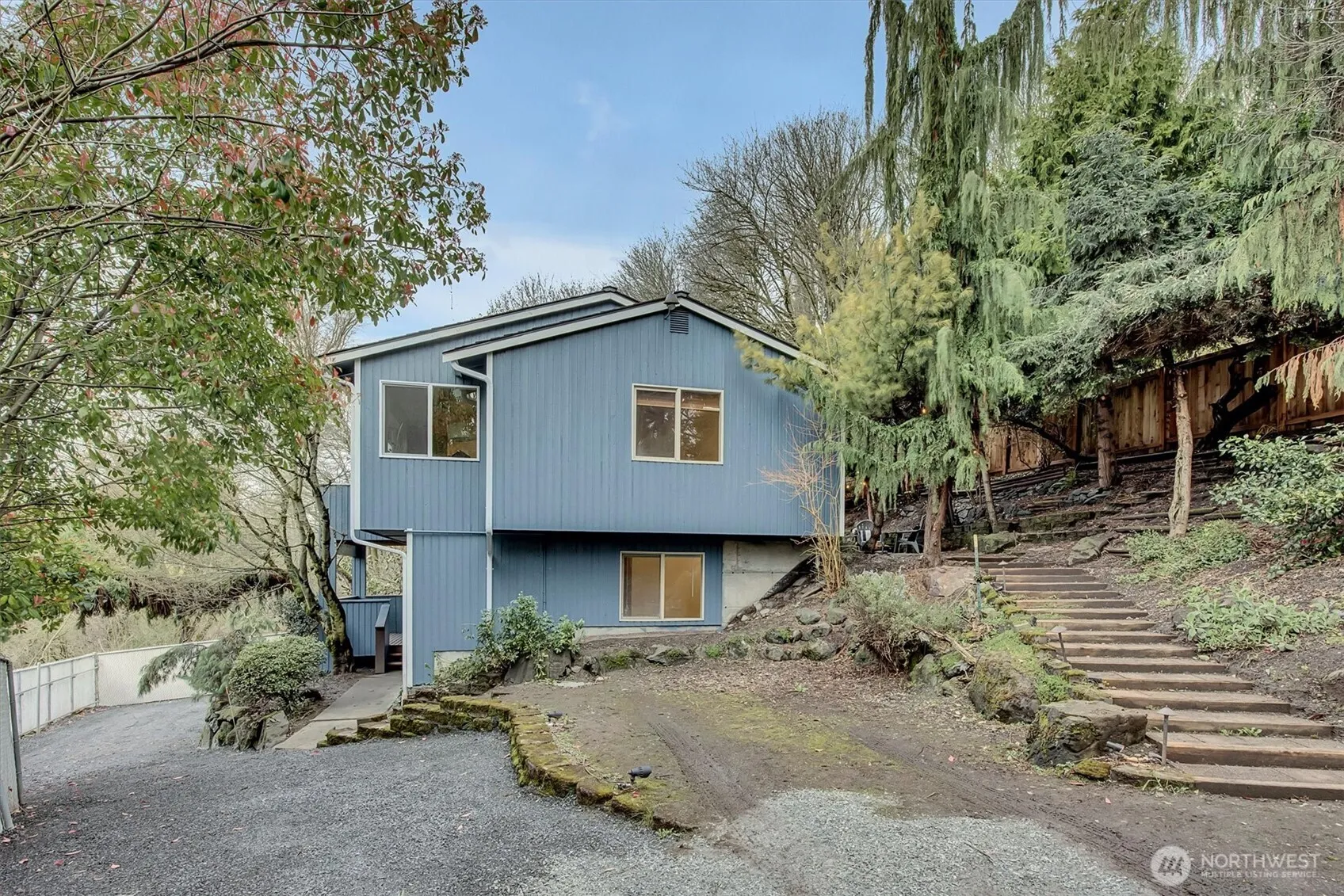Property photo for 1915 11th Avenue S, Seattle photo 2