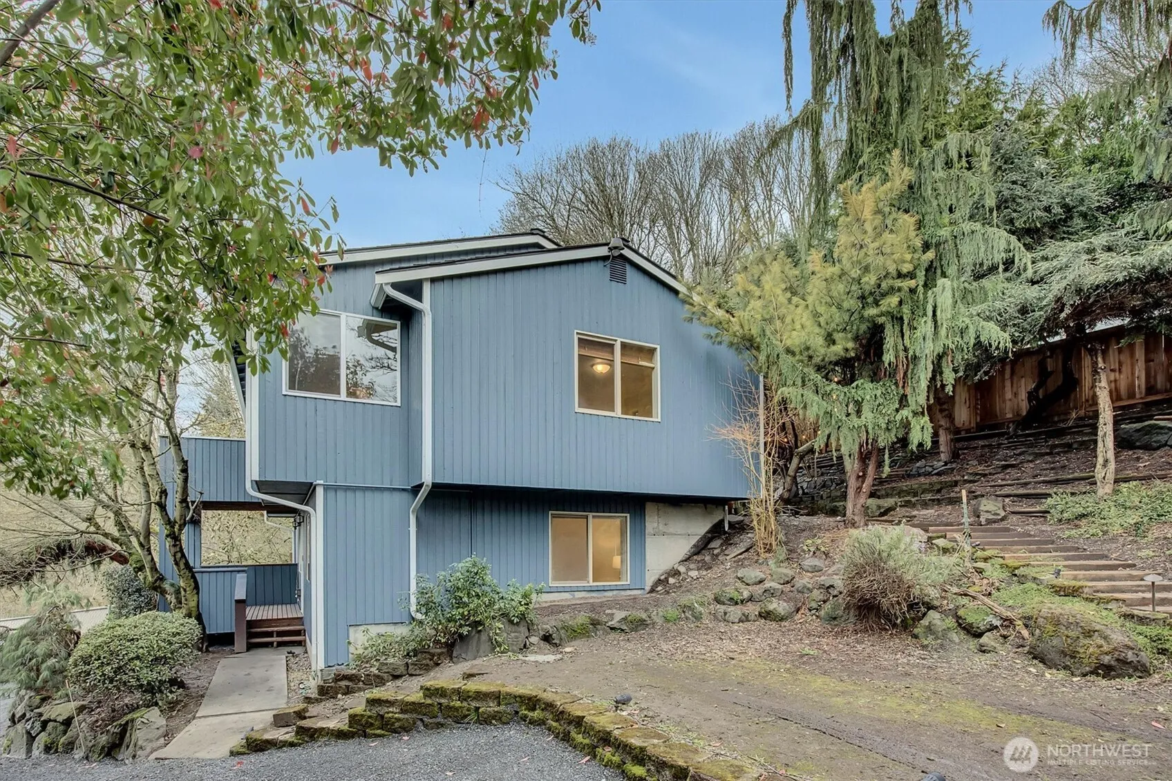 Property photo for 1915 11th Avenue S, Seattle photo 3