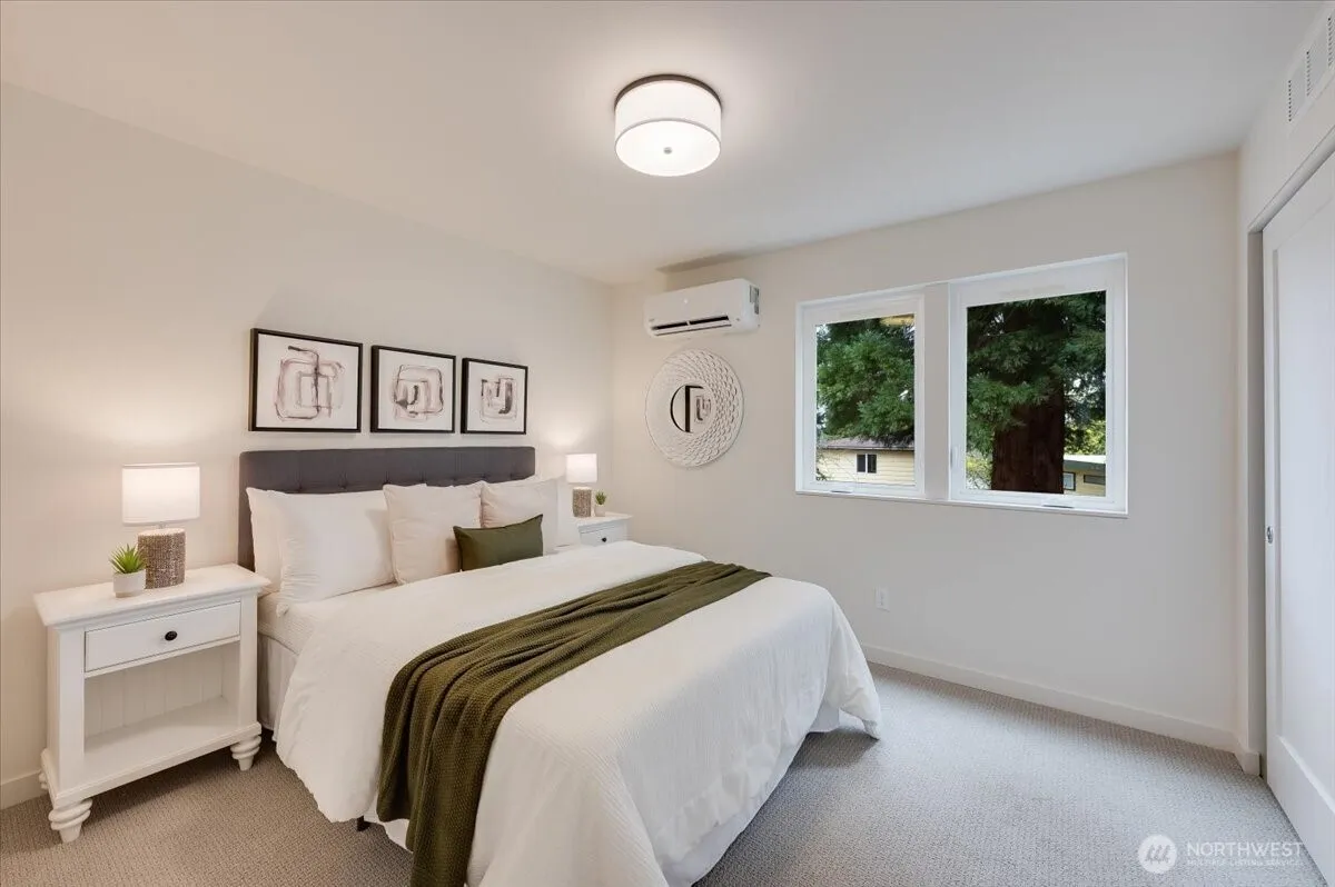 Property photo for 13540 39th Avenue Ne #a, Seattle photo 5