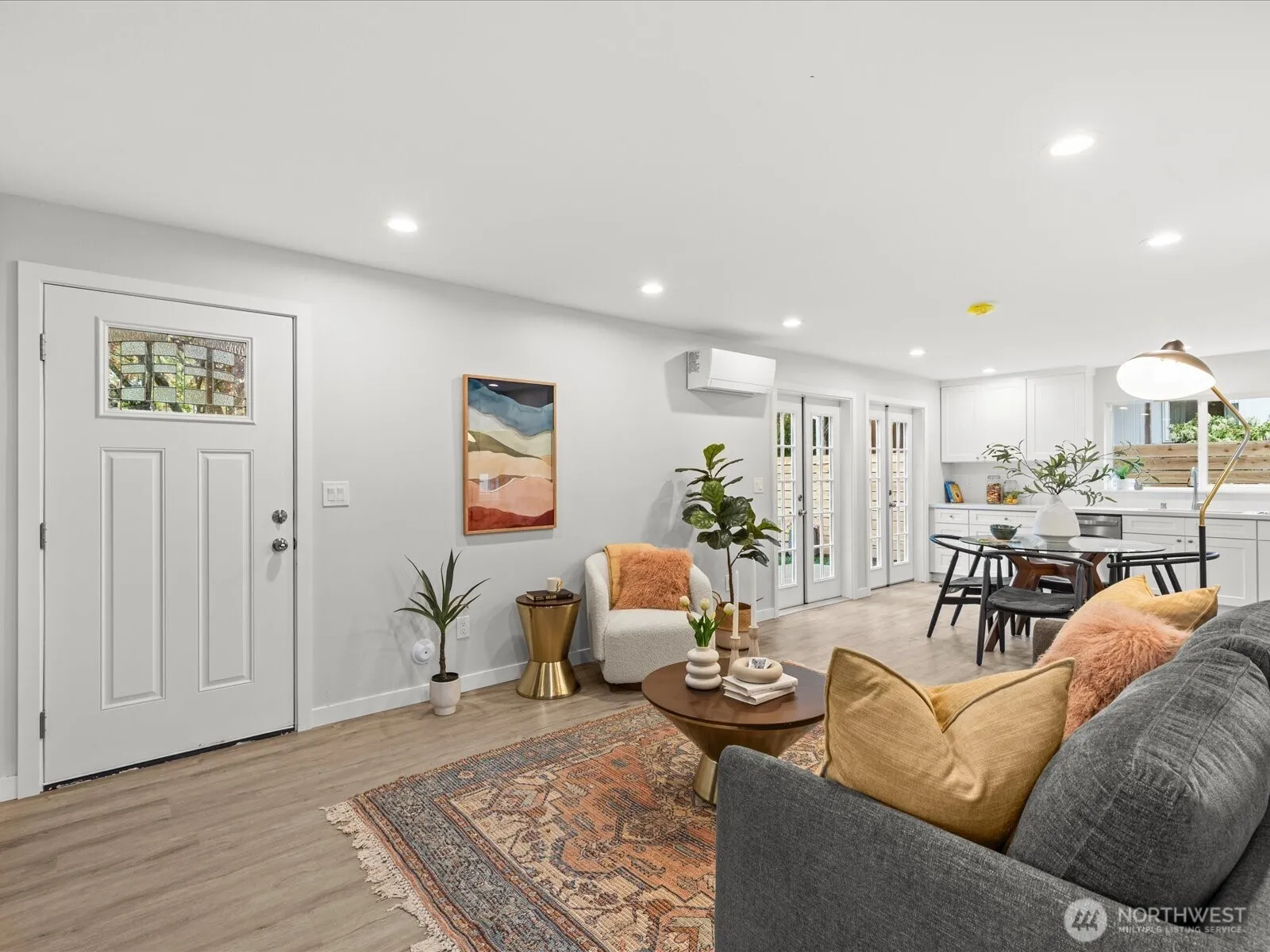 Property photo for 8117 17th Avenue Sw #b, Seattle photo 3