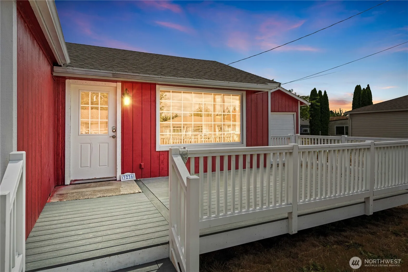 Property photo for 3236 Phillips Avenue, Bremerton photo 2