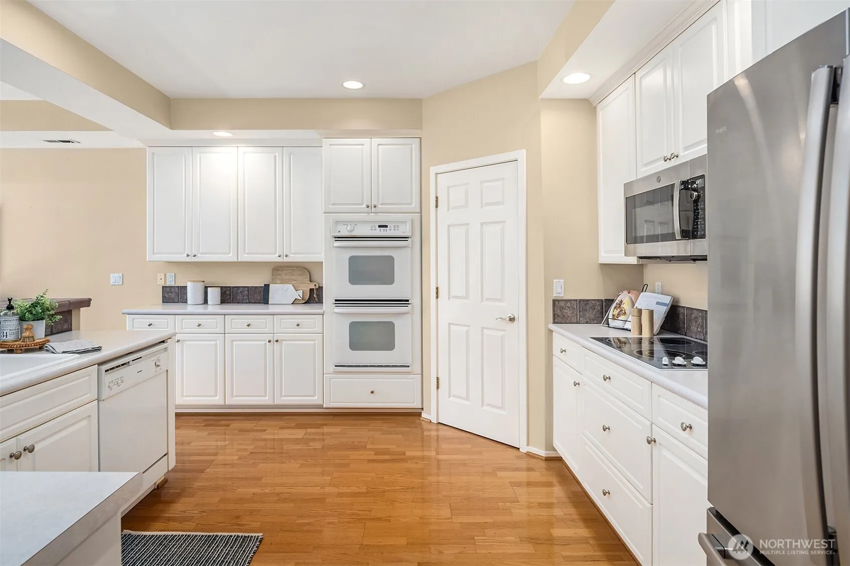 Property photo for 1805 134th Avenue Se #22, Bellevue photo 4